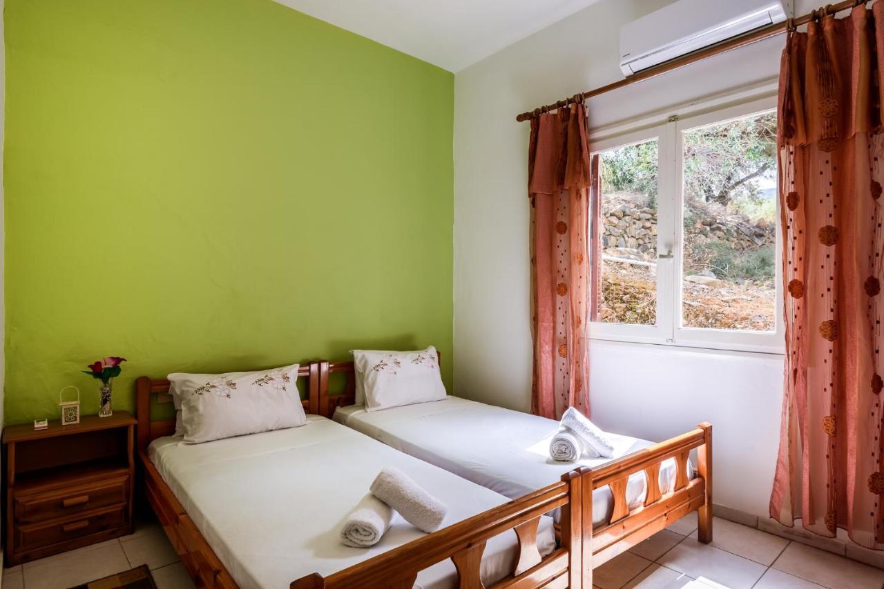 Antonis Studio Apartment Sfinarion Exterior photo